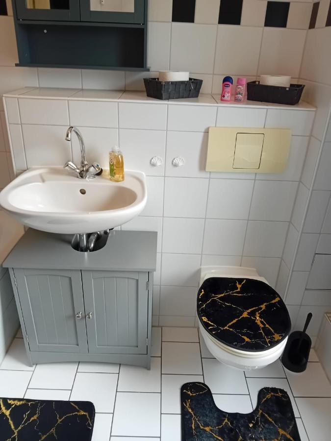 Stellas Monteurwohnungen Werdau Buitenkant foto